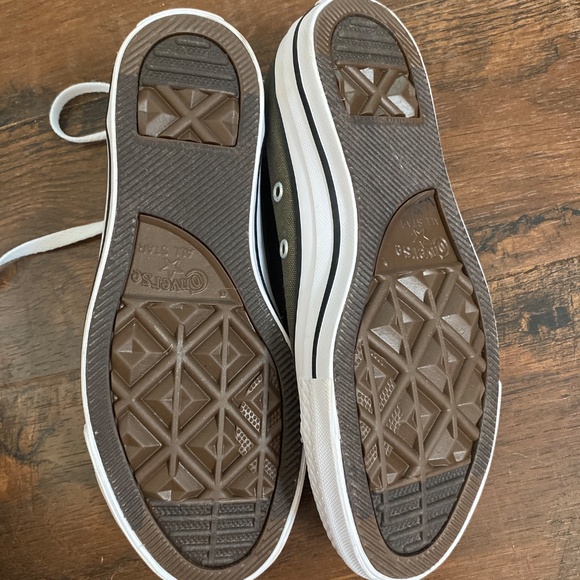 Brand New Forest Green Lowtop - Picture 4 of 4